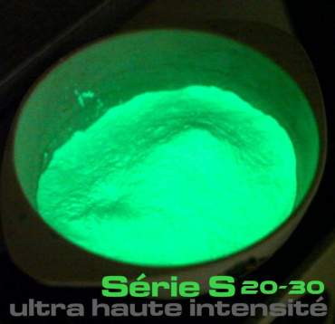 Polvere fosforescente