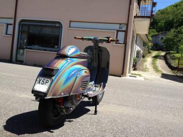 Vernice olografica per scooter – kit completo in bomboletta